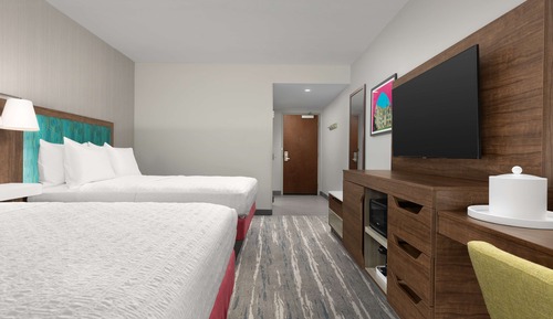 Habitación, 2 camas de matrimonio, frigorífico y microondas