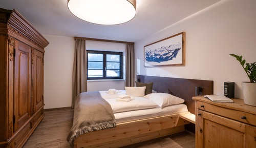 Apartamento clásico, 2 habitaciones, balcón, vistas a la ciudad