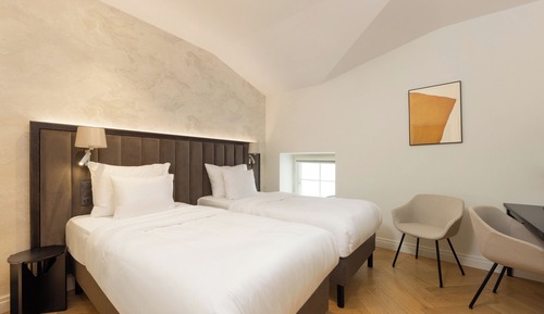 Habitación clásica con 2 camas individuales