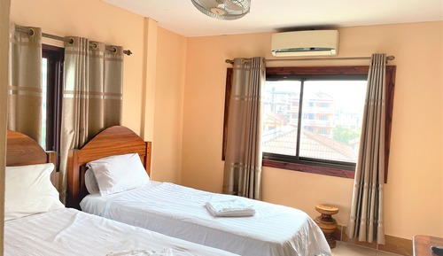 Habitación básica con 1 cama doble o 2 individuales