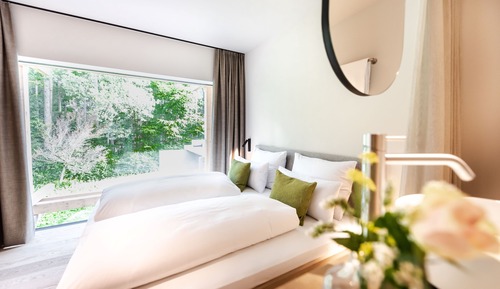 Suite, 1 cama de matrimonio grande con sofá cama, balcón
