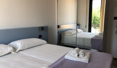 Habitación con 1 cama doble o 2 individuales