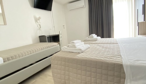 Habitación triple clásica