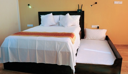 Habitación triple Deluxe, 1 habitación, planta baja