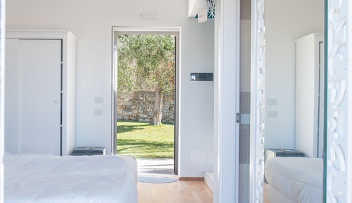 Habitación superior con 1 cama doble o 2 individuales