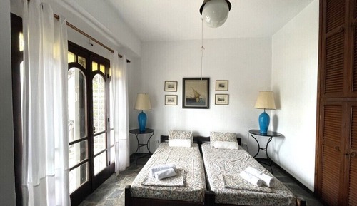 Casa, 2 habitaciones, balcón, vistas al jardín