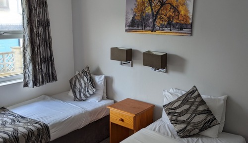 Basic Twin Room