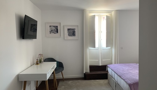 Habitación Confort con 1 cama doble o 2 individuales