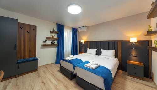 Habitación Confort con 1 cama doble o 2 individuales, no fumadores