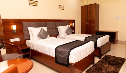 Habitación estándar con 1 cama doble o 2 individuales