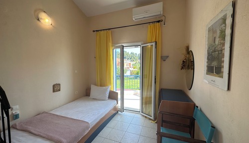 Casa, 3 habitaciones, balcón, vistas al jardín