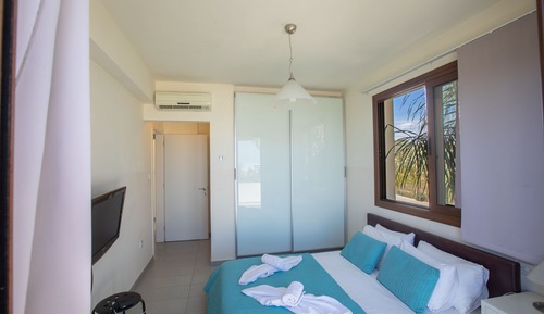 Villa, 4 habitaciones, piscina privada, vistas al jardín
