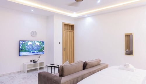 Estudio ejecutivo, 1 cama de matrimonio