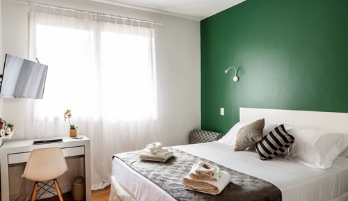 Cozy Suite at Sunset Square