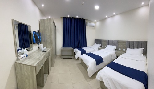 Habitación triple superior, 3 camas individuales, vistas al jardín