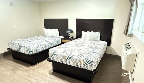  2 Double Beds Non-Smoking with Studio