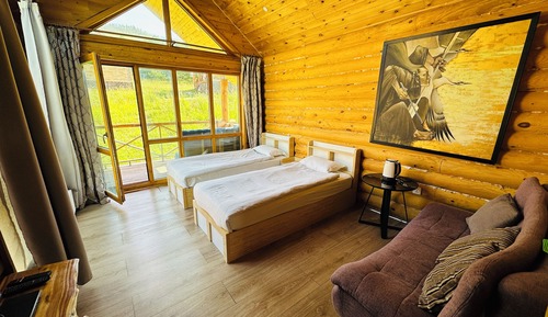 Standard Wooden Lodge
