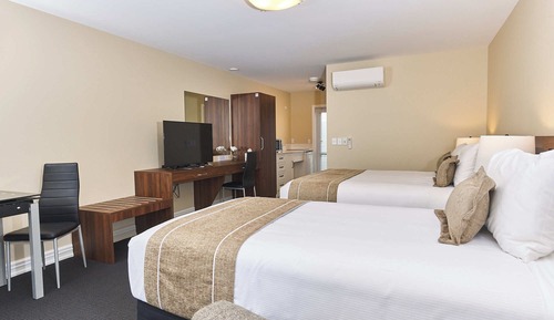 Habitación Premium con 1 cama doble o 2 individuales, varias camas, bañera de hidromasaje