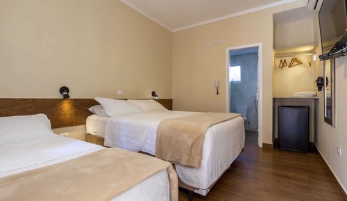 Habitación estándar con 1 cama doble o 2 individuales