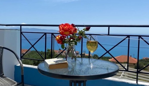 Estudio estándar, vistas al mar