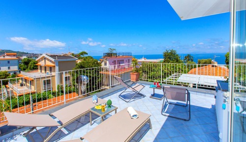 Villa, fumadores