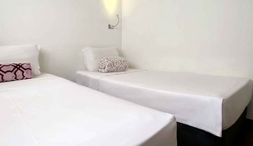 Habitación estándar con 2 camas individuales