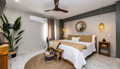 Apartamento de lujo, 1 cama de matrimonio grande, no fumadores, vistas a la piscina