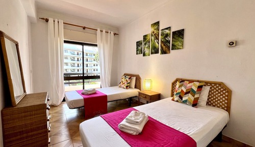 Apartamento, 2 habitaciones, acceso a la piscina
