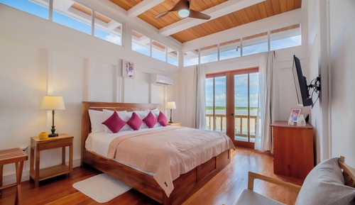 Villa Premier, varias camas, vistas al canal