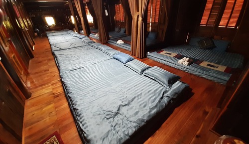 Dormitorio compartido clásico