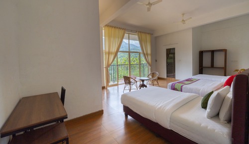 Habitación cuádruple Deluxe, junto a la montaña