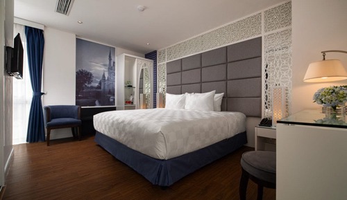 Habitación Premium con 1 cama doble o 2 individuales, vistas a la ciudad