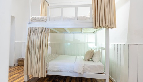 Dormitorio compartido básico