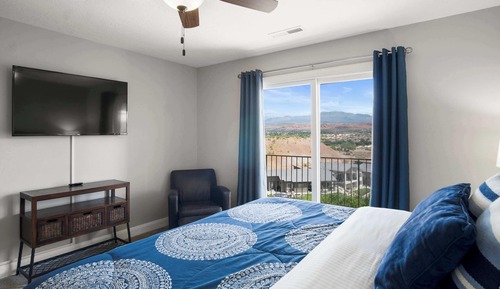 Apartamento, varias camas, balcón, vistas a la montaña