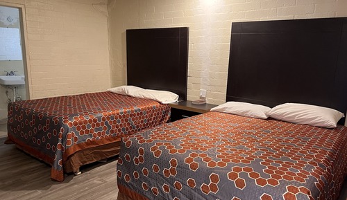 Basic Room, 2 Queen Beds