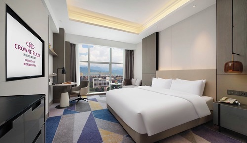 Habitación estándar, 1 cama de matrimonio grande, vistas a la montaña