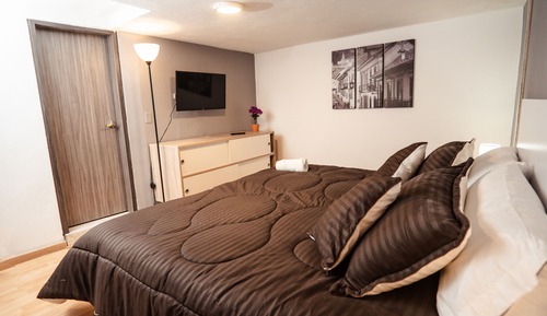 Habitación superior con 1 cama doble o 2 individuales