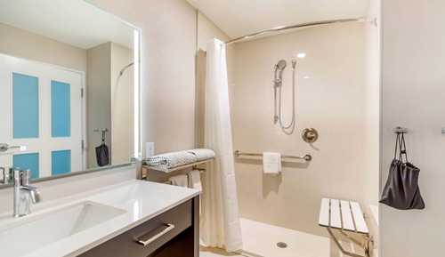 Habitación, 1 cama de matrimonio grande, accesible para personas con discapacidad, no fumadores