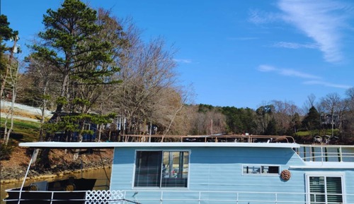 Casa de diseño, 1 cama de matrimonio, vistas al lago, sobre el agua