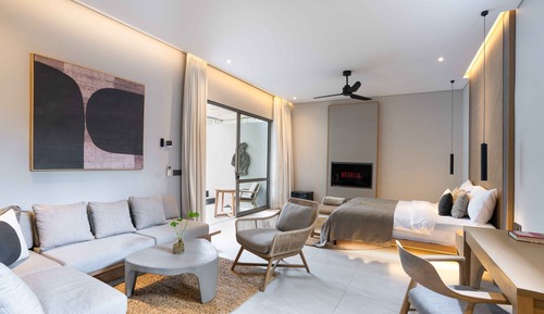 Grand Executive Suite