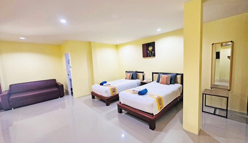 Habitación superior con 2 camas individuales