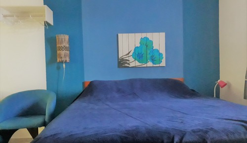 Habitación superior con 1 cama doble o 2 individuales