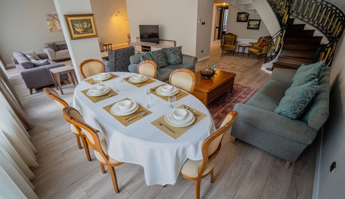 Apartamento Elite, 4 habitaciones, vistas a la ciudad