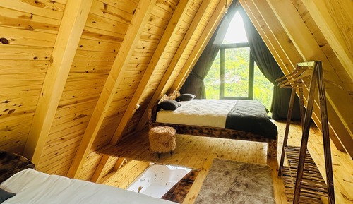 Deluxe Bungalow, Balcony, Mountain View