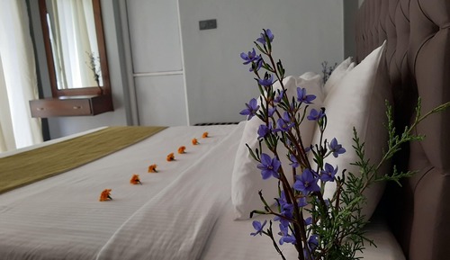 Habitación Deluxe doble, 1 cama de matrimonio grande, no fumadores, vistas a la montaña