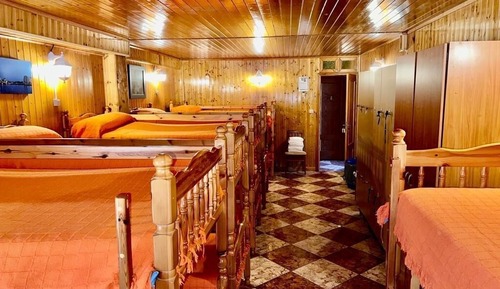 Habitación, baño privado (12 pax)