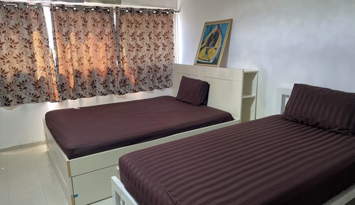 Studio Twin bed