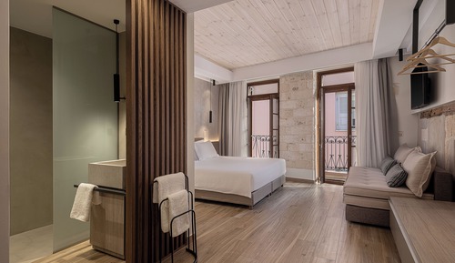 Superior Suite with balcony