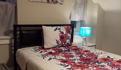 Habitación económica, 1 cama doble, no fumadores, baño compartido