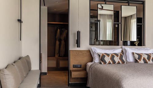 Bungalow Suites